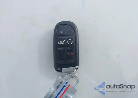 2015 Jeep Cherokee Latitude z USA, uszkodzony, nr VIN 1C4PJMCB7FW792279